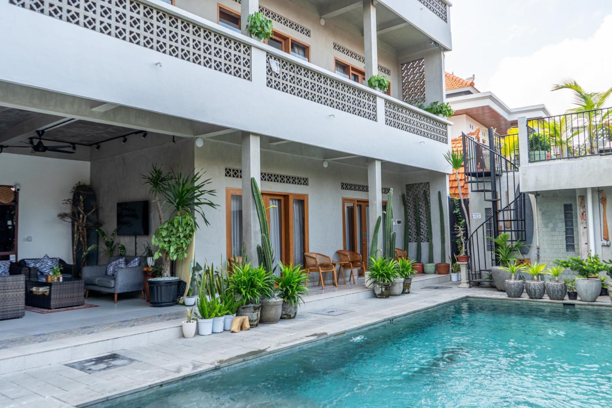 The Breeze Stay And Surf Canggu Exterior foto