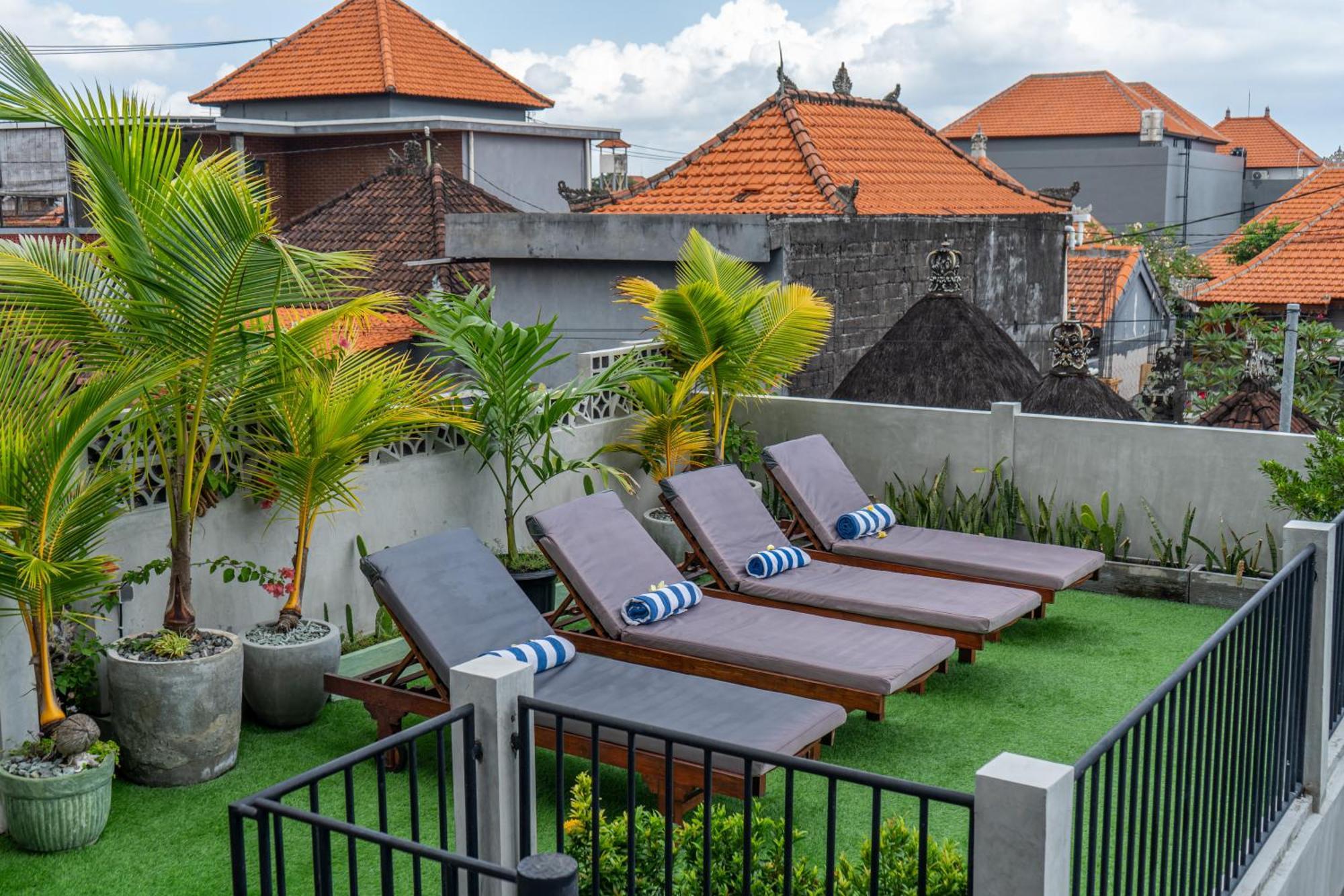 The Breeze Stay And Surf Canggu Exterior foto