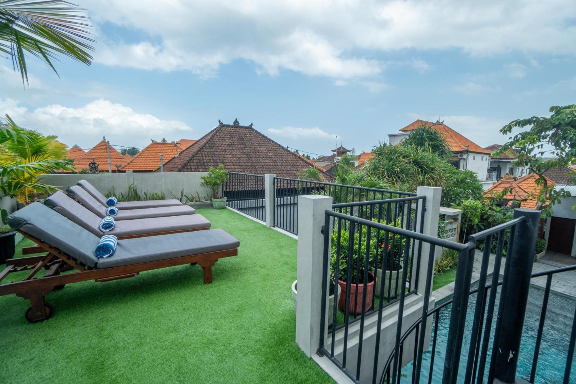 The Breeze Stay And Surf Canggu Exterior foto